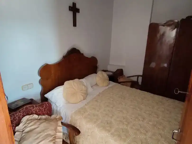 Dormitori de Casa adosada en venda en Ademuz amb Balcó