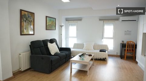 Foto 4 de Piso de alquiler en Les Tendetes - Avenida Burjassot, Valencia Capital