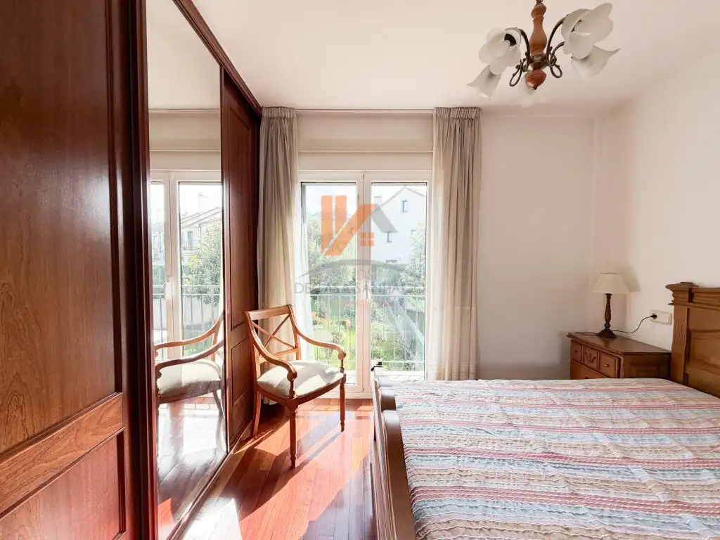 Balcony of Detached homes for sale in Santiago de Compostela   with Heating, Private garden and Terrace