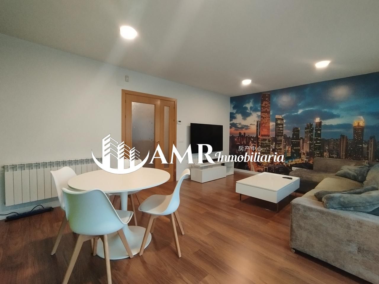 Sala de estar de Casa adosada en venta en Yunclillos con Calefacción, Jardín privado y Internet