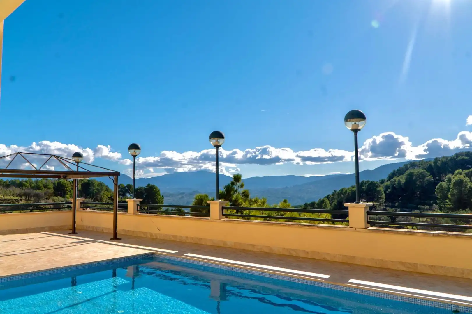 Piscina de Finca rústica en venda en Cocentaina amb Calefacció, Jardí privat i Parquet