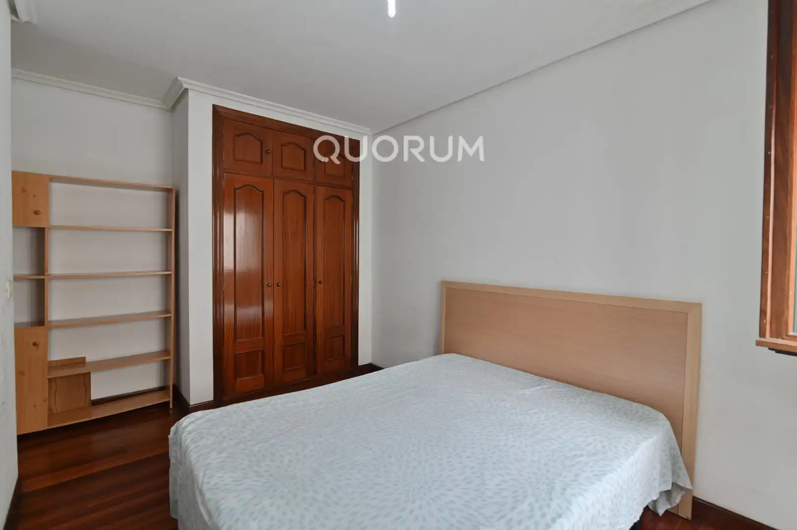 Habitación de Piso en venta en Bilbao  con Calefacción, Terraza y Trastero