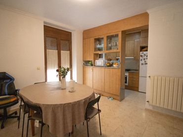 Mixto residencial con ascensor en venta en santa llucia
