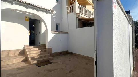 Foto 4 de Casa adosada en venda a Calle Salvador Dali, 100, Los Balcones - Los Altos, Alicante