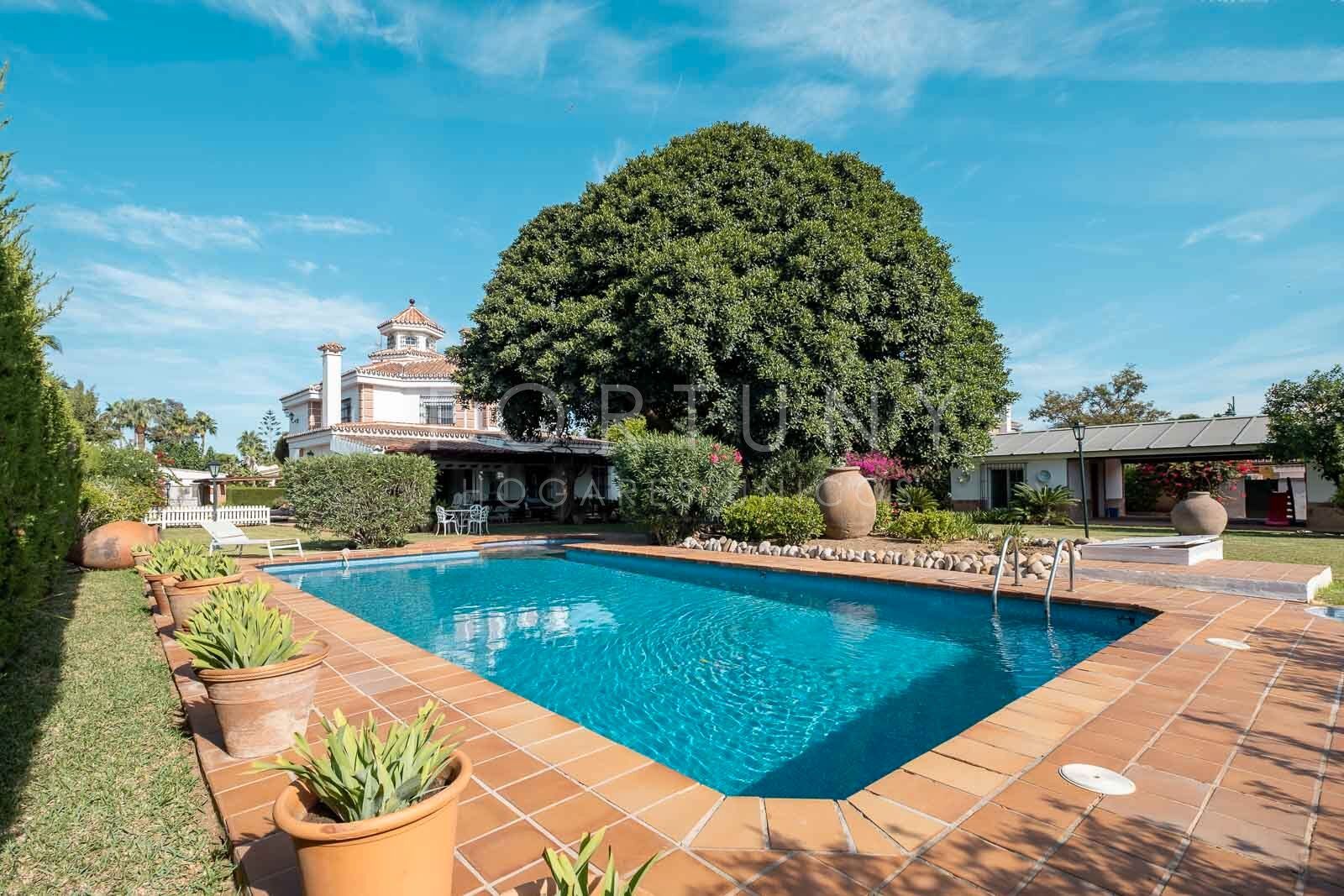 Jardí de Casa o xalet en venda en Málaga Capital amb Aire condicionat, Calefacció i Jardí privat