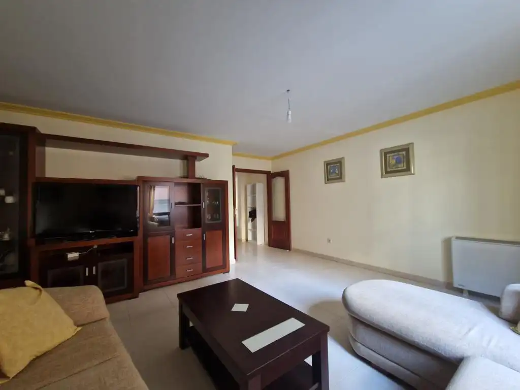 Sala de estar de Apartamento en venta en Boiro con Calefacción, Parquet y Trastero
