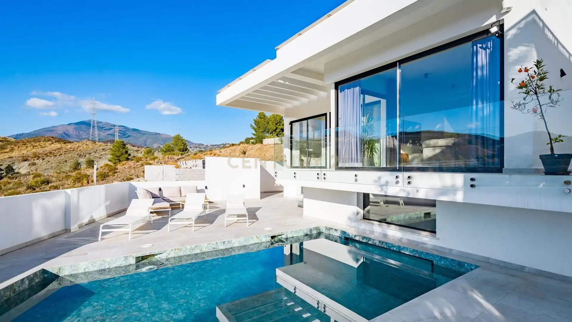 Terraza de Casa o chalet en venta en Benahavís con Aire acondicionado, Trastero y Piscina