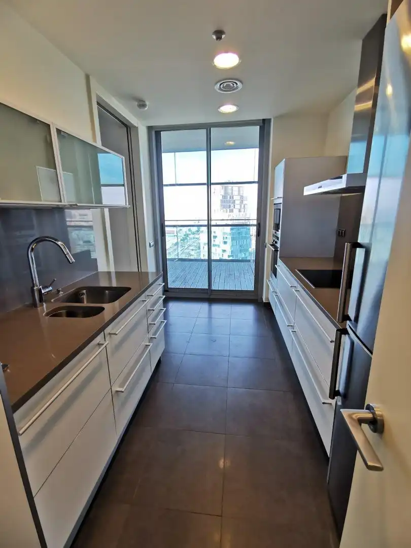 Cocina de Apartamento en venta en Barcelona con Aire acondicionado, Calefacción y Terraza