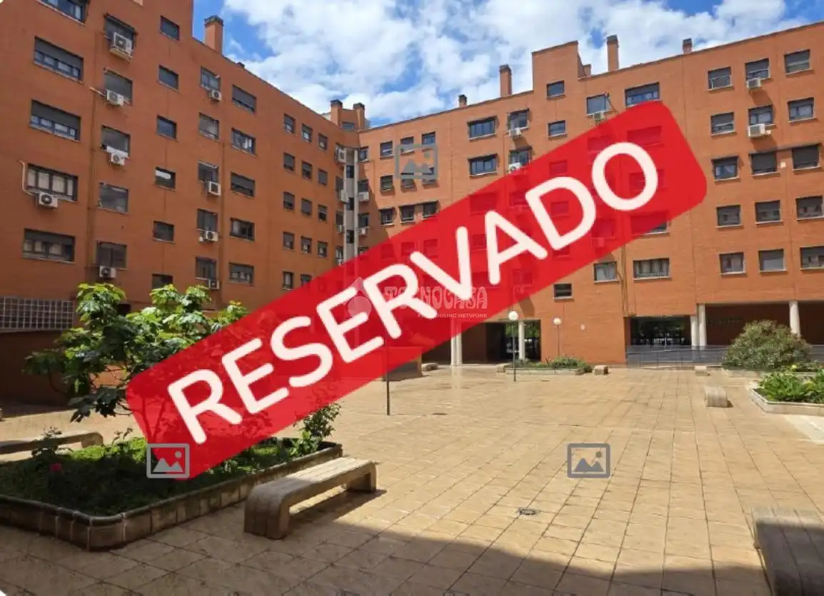 Vista exterior de Piso en venta en Coslada con Aire acondicionado, Calefacción y Trastero