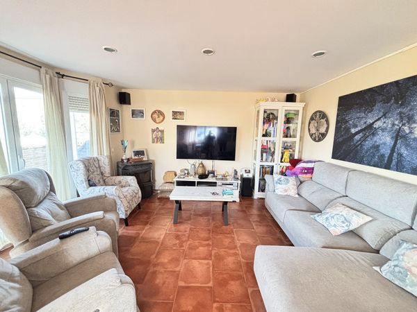 Living room of House or chalet for sale in El Espinar  with Air Conditioner, Heating and Private garden