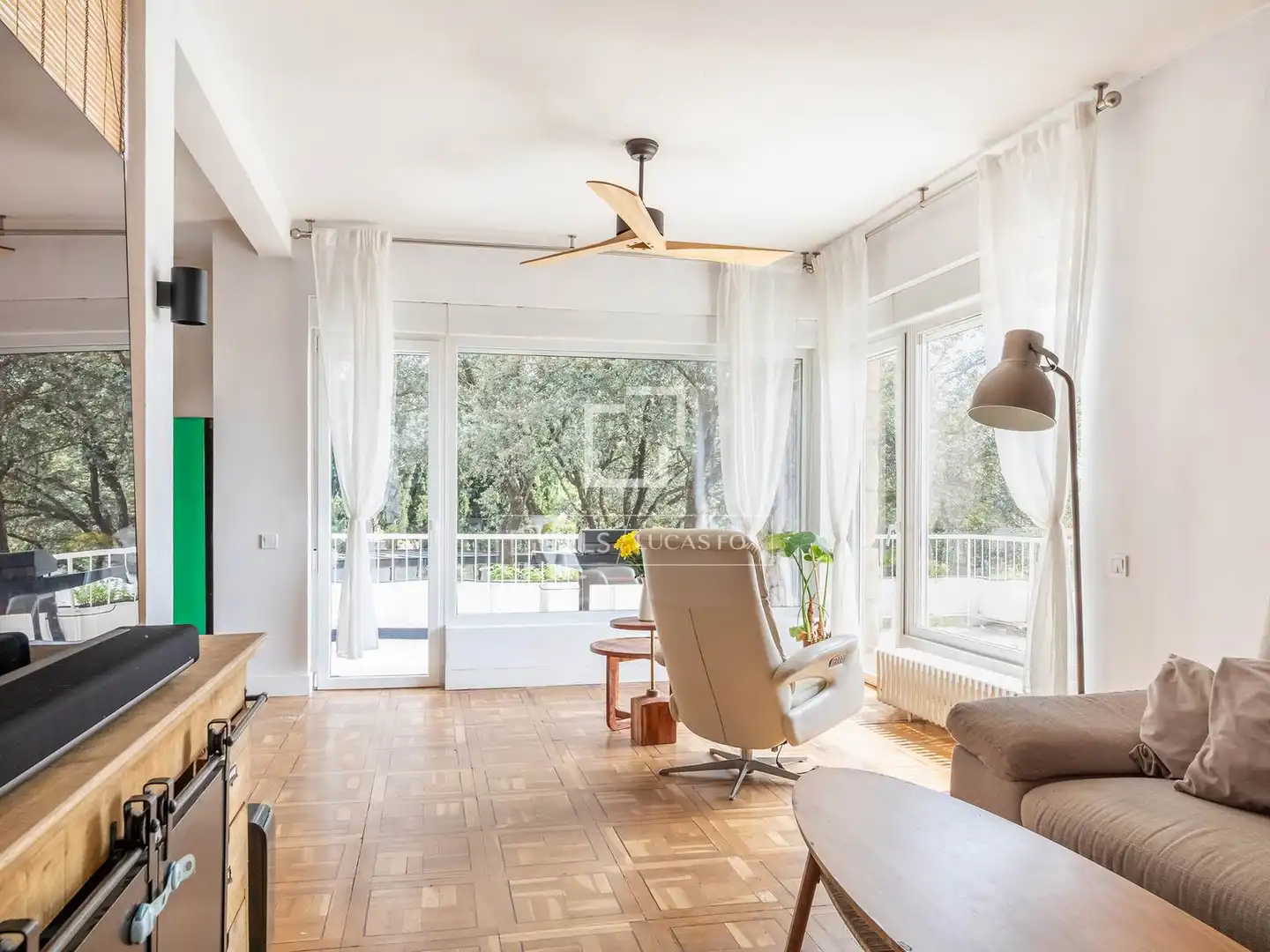 Sala de estar de Casa o chalet en venta en Torrelodones con Aire acondicionado, Jardín privado y Terraza