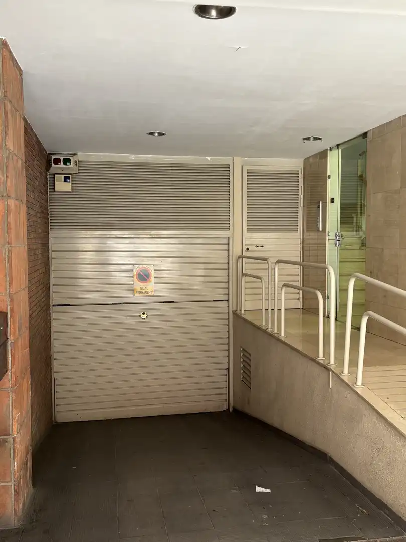 Garage zum Verkauf in Matadepera