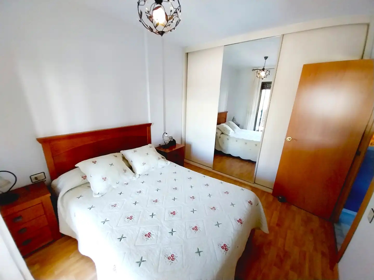 Habitación de Piso en venta en Benidorm con Aire acondicionado, Parquet y Terraza