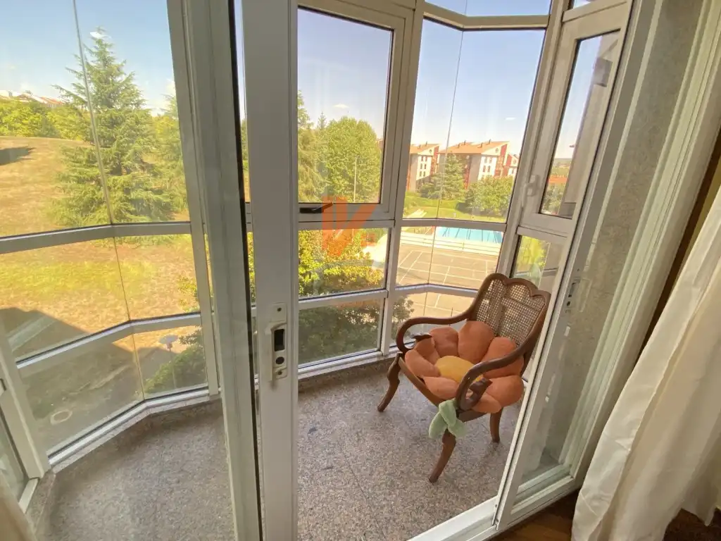 Balcony of Flat for rent in Santiago de Compostela   with Furnished