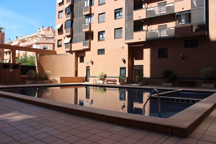 Piscina de Pis en venda en Alicante / Alacant amb Aire condicionat, Traster i Balcó