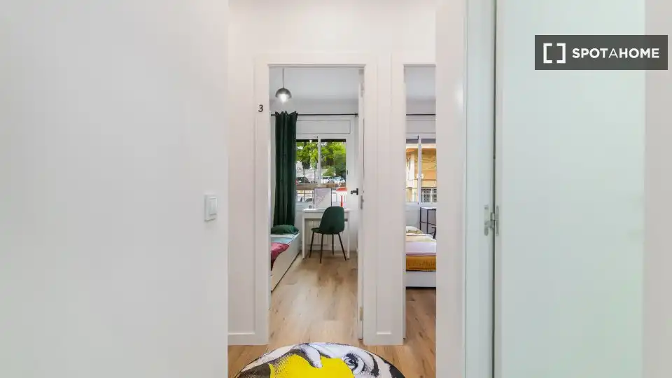 Flat for share in Barcelona  with Air Conditioner, Terrace and Furnished