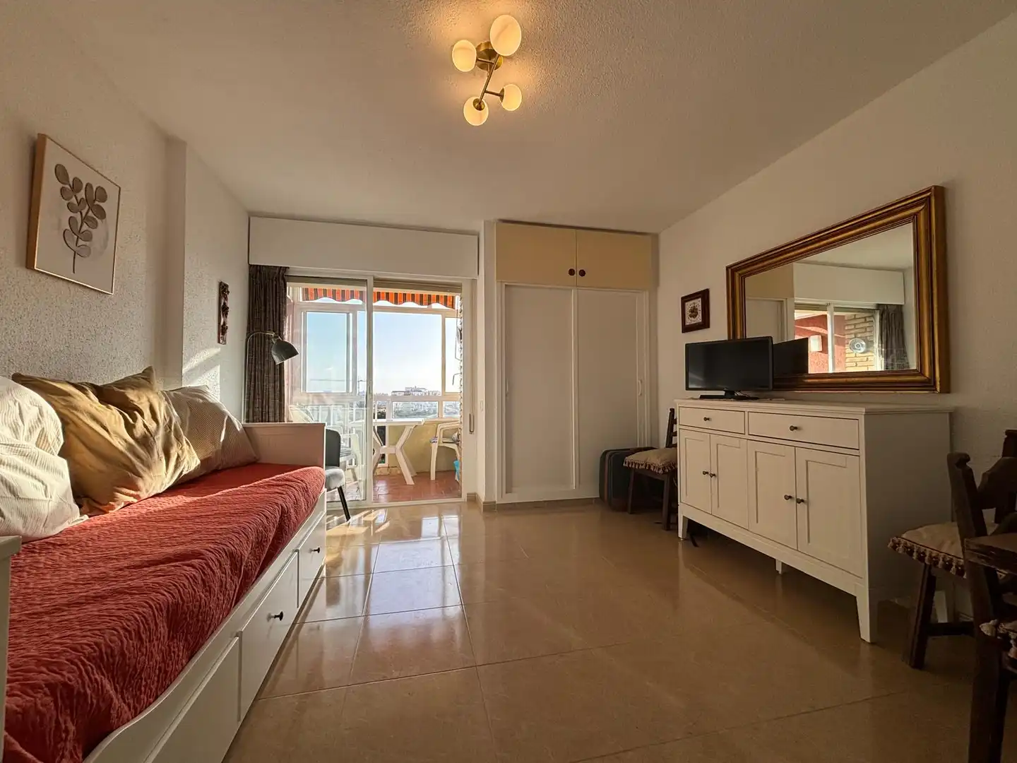 Studio avec ascenseur à louer à Avenida Gamonal, imagen 2