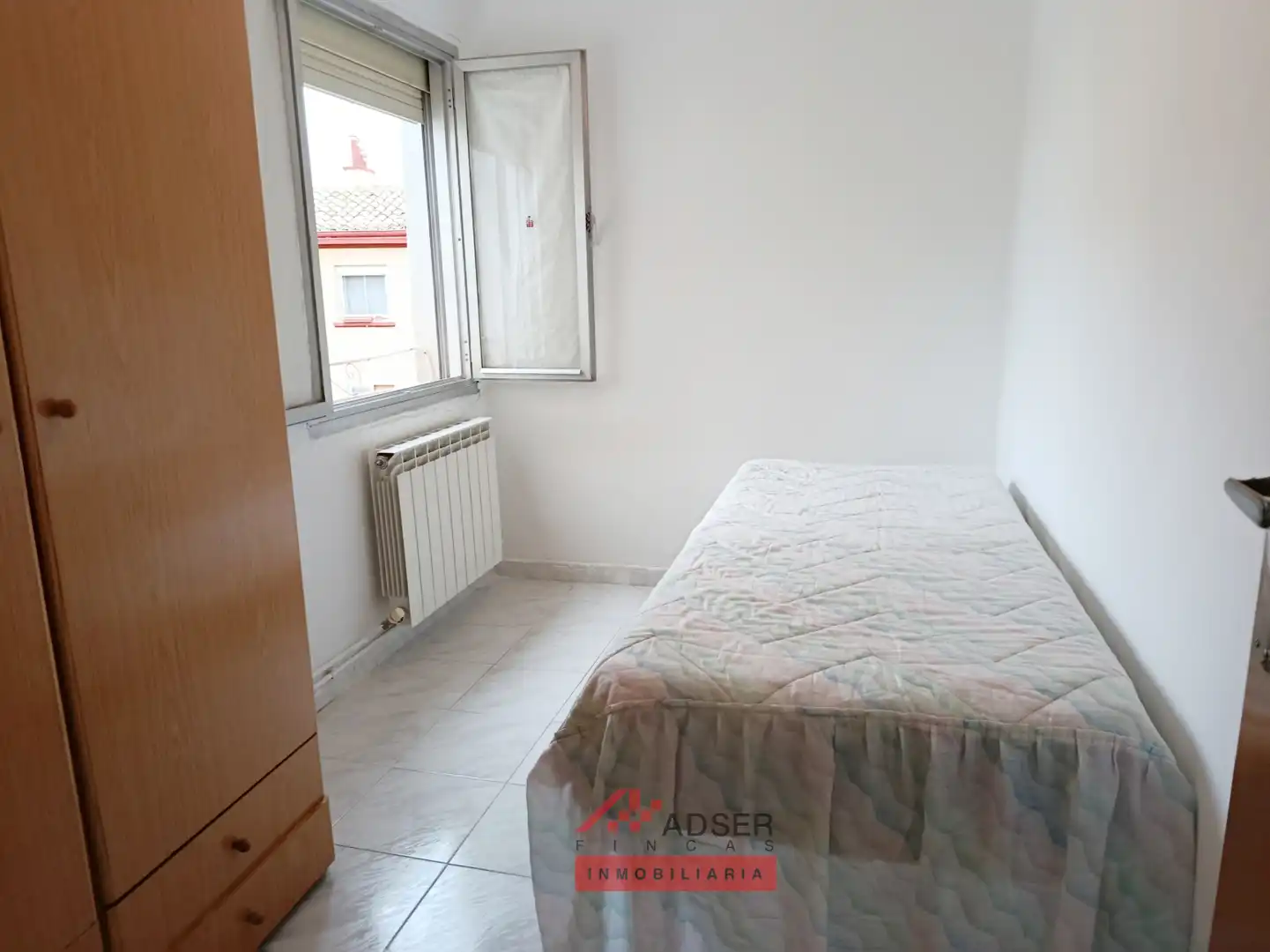 Schlafzimmer von Wohnung zum Verkauf in  Logroño mit Heizung und Balkon