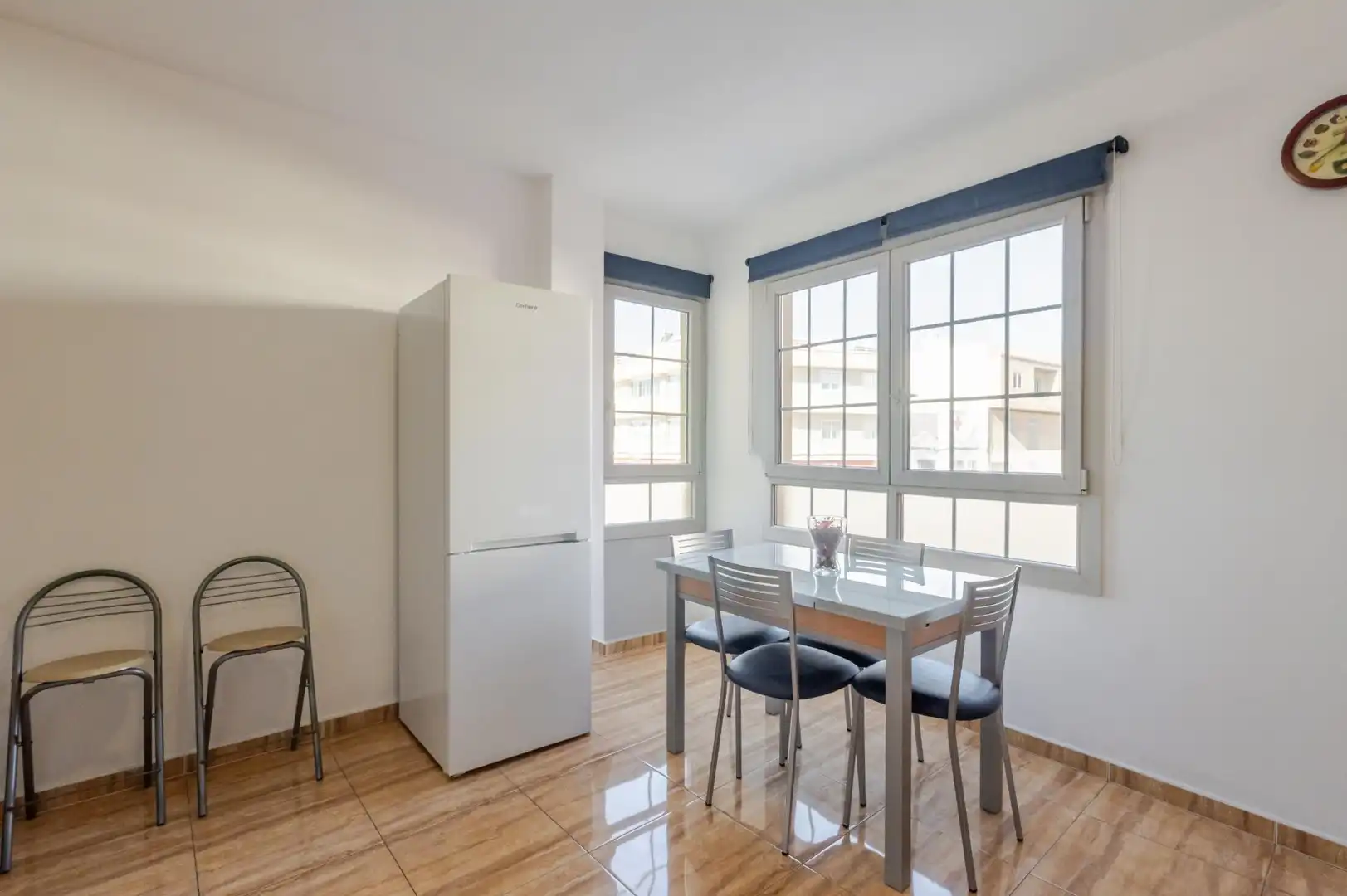 Comedor de Piso en venta en Ingenio con Amueblado