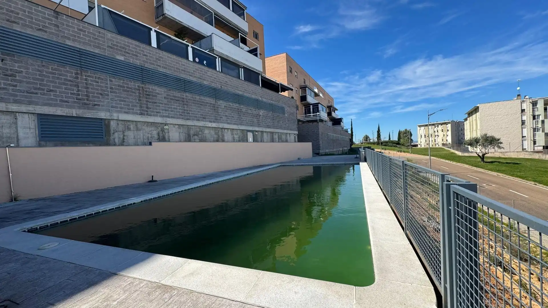Piscina de Pis en venda en La Parra amb Aire condicionat, Terrassa i Traster