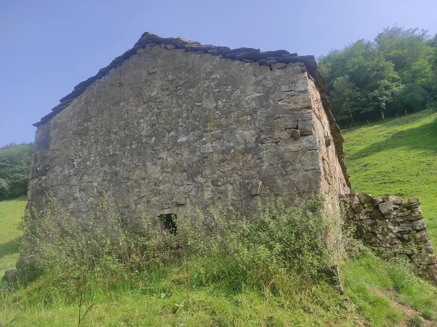 Casa rústica amb jardí en venda a Vega de Pas, imagen 13