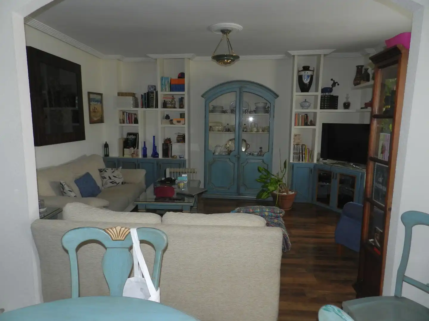 Sala d'estar de Casa o xalet en venda en Linares amb Aire condicionat, Calefacció i Jardí privat