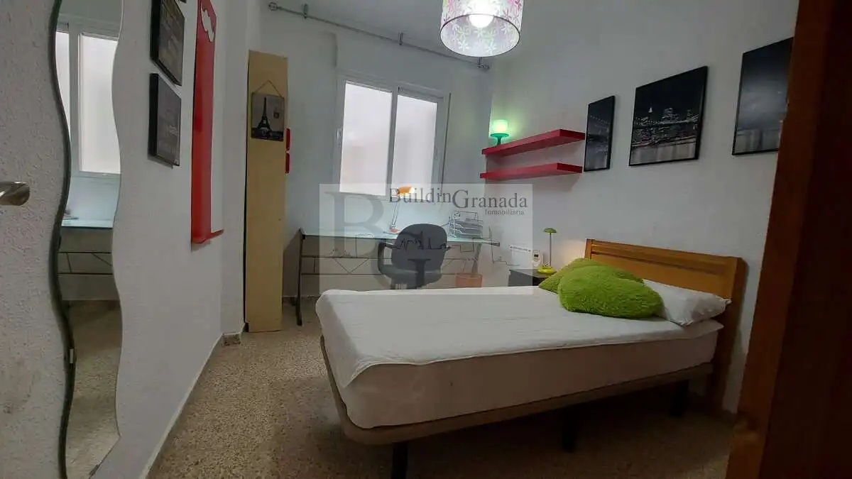 Schlafzimmer von Wohnung zur Miete in Granada mit Terrasse und Möbliert