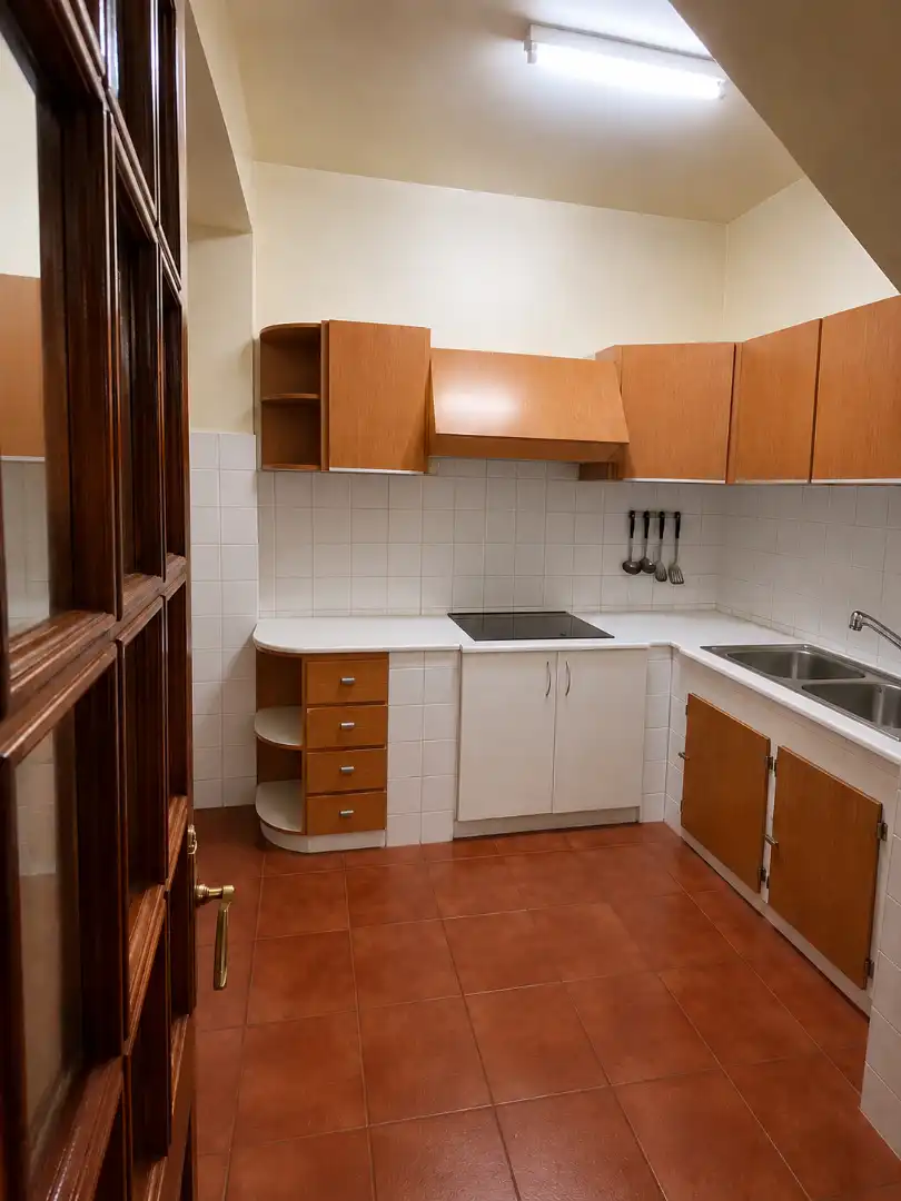 Cuina de Casa adosada en venda en Cariño amb Moblat, Forn i Rentadora