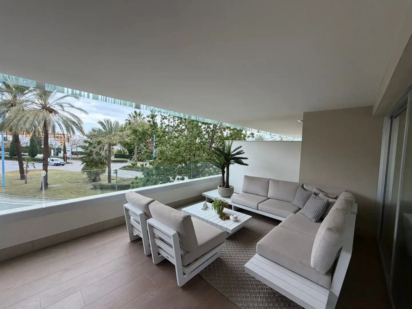 Terrassa de Apartament de lloguer en Marbella amb Aire condicionat, Terrassa i Piscina