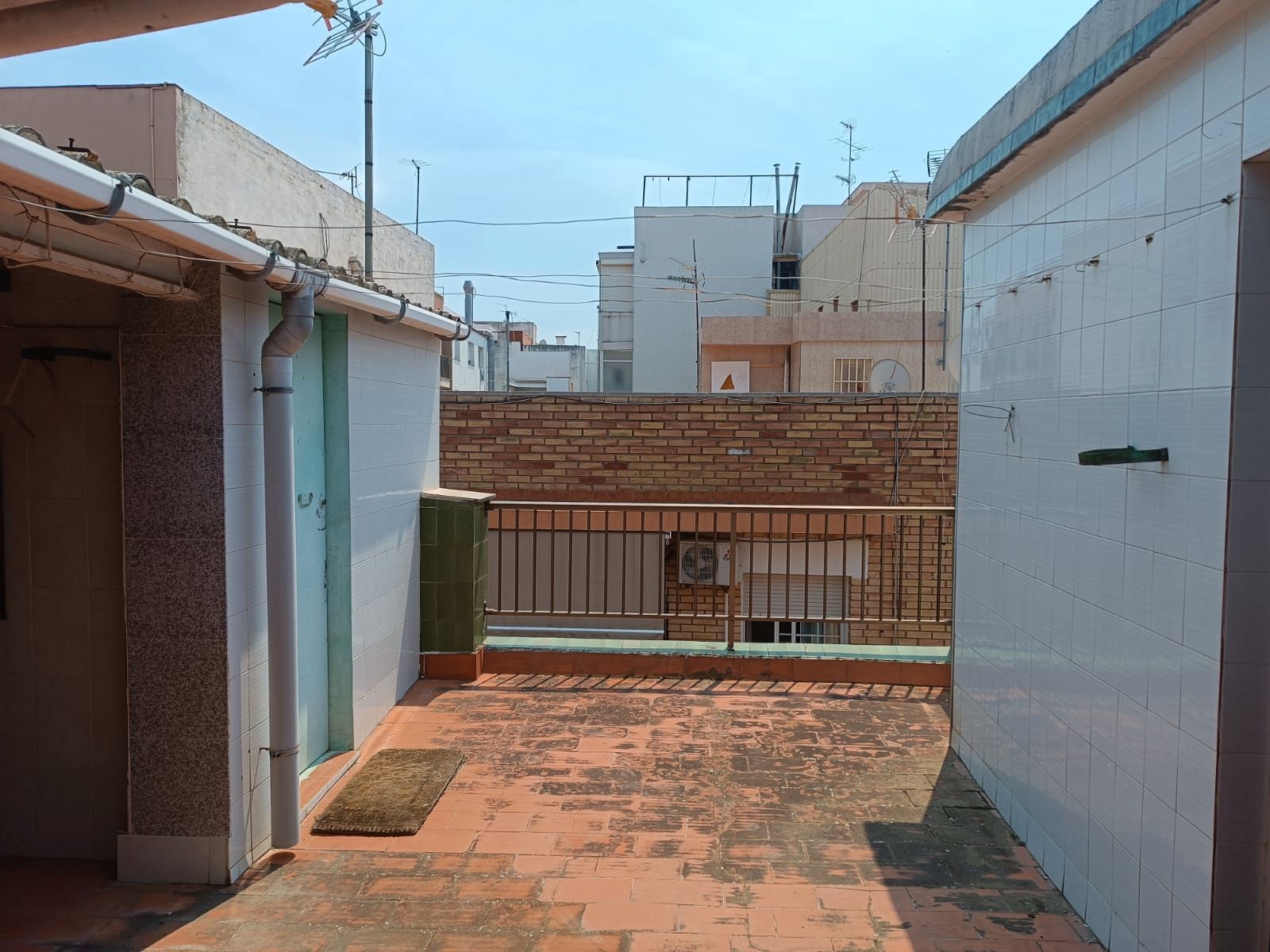 Vista exterior de Pis en venda en  Tarragona Capital amb Terrassa i Balcó