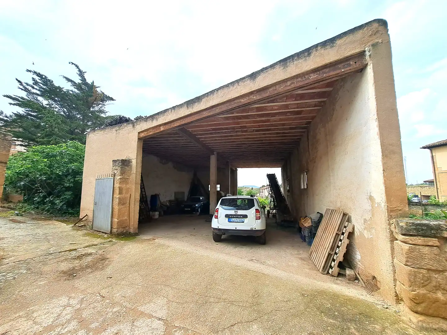 Parking de Finca rústica en venta en Briones con Jardín privado