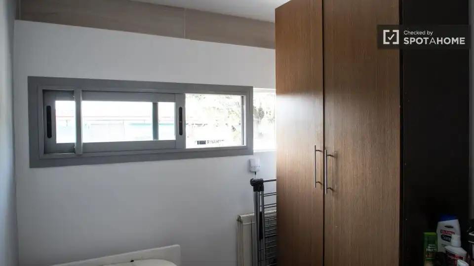 Habitació a Tres Olivos - Valverde