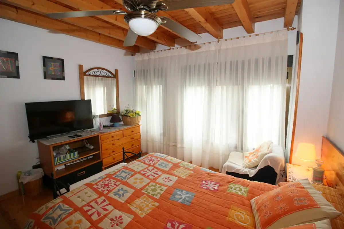 Habitación de Casa o chalet en venta en Arenas de San Pedro con Calefacción, Parquet y Amueblado