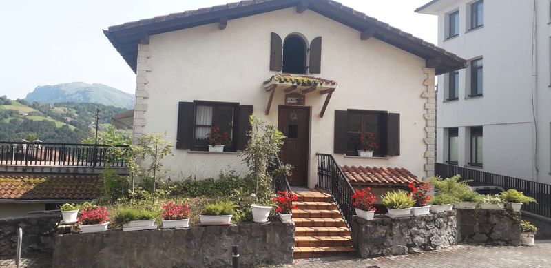 Exterior view of House or chalet for sale in Baliarrain  with Heating, Private garden and Terrace