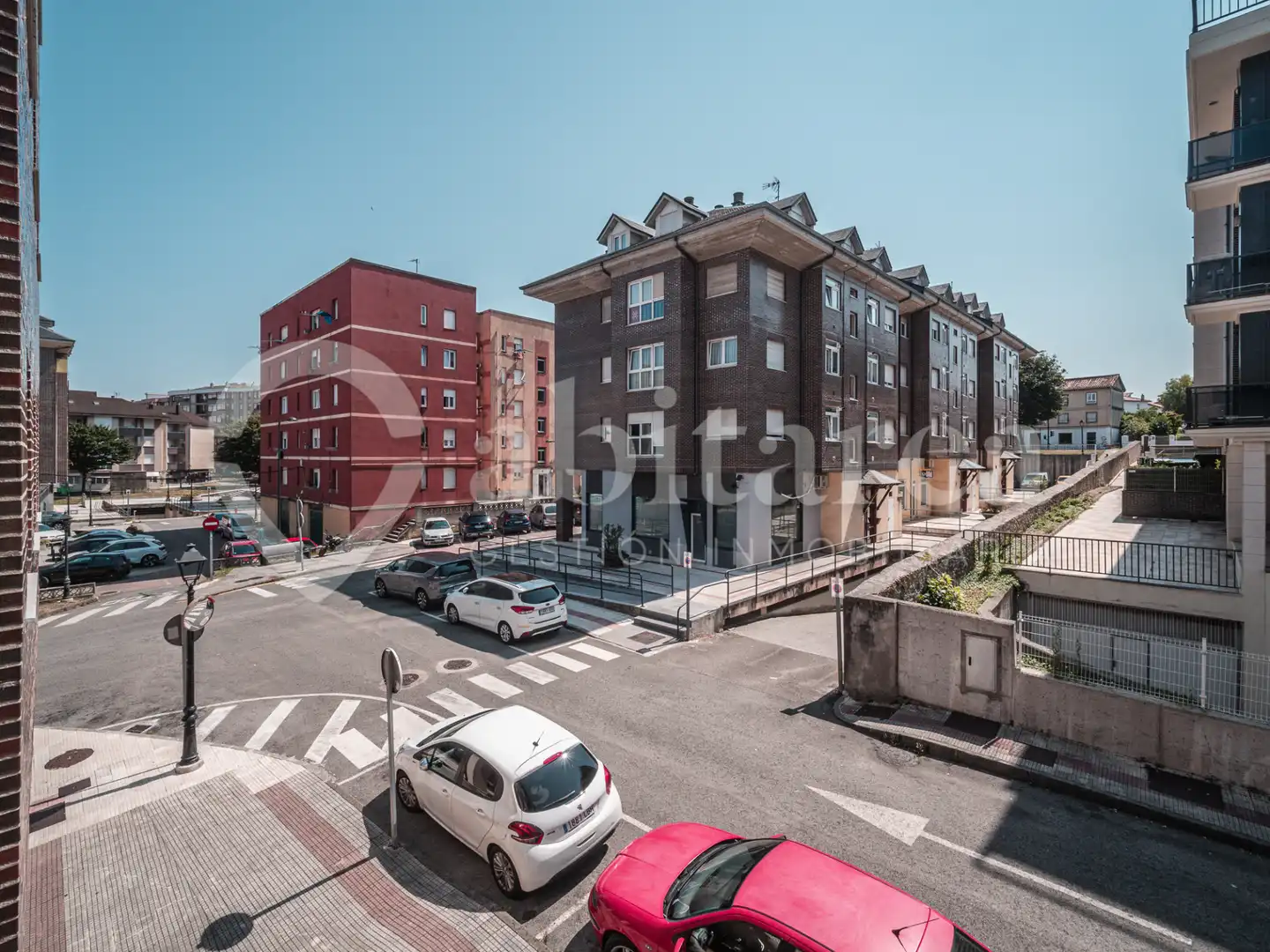 Vista exterior de Pis en venda en Camargo amb Calefacció, Parquet i Terrassa