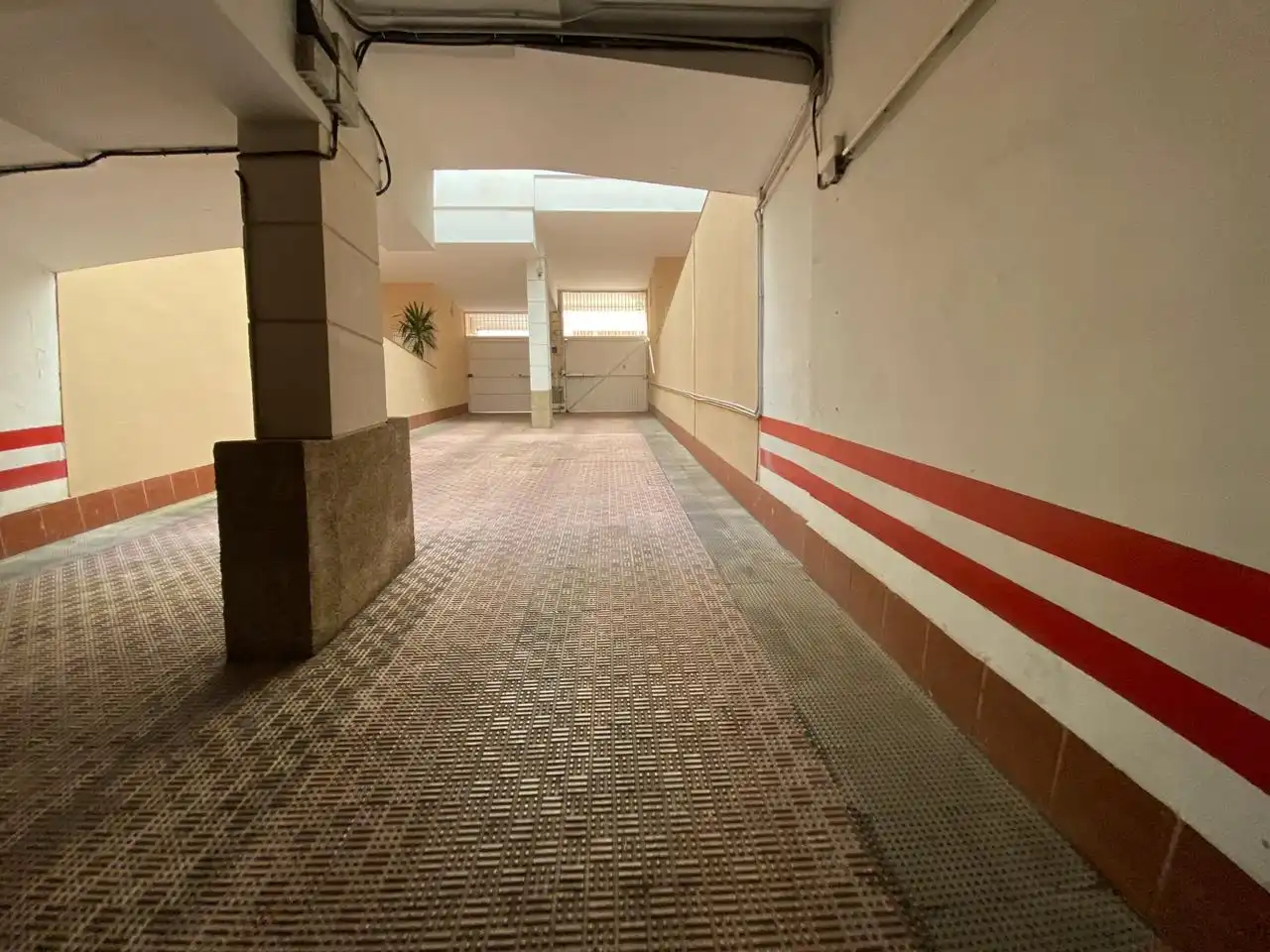 Garaje en venta en Granada