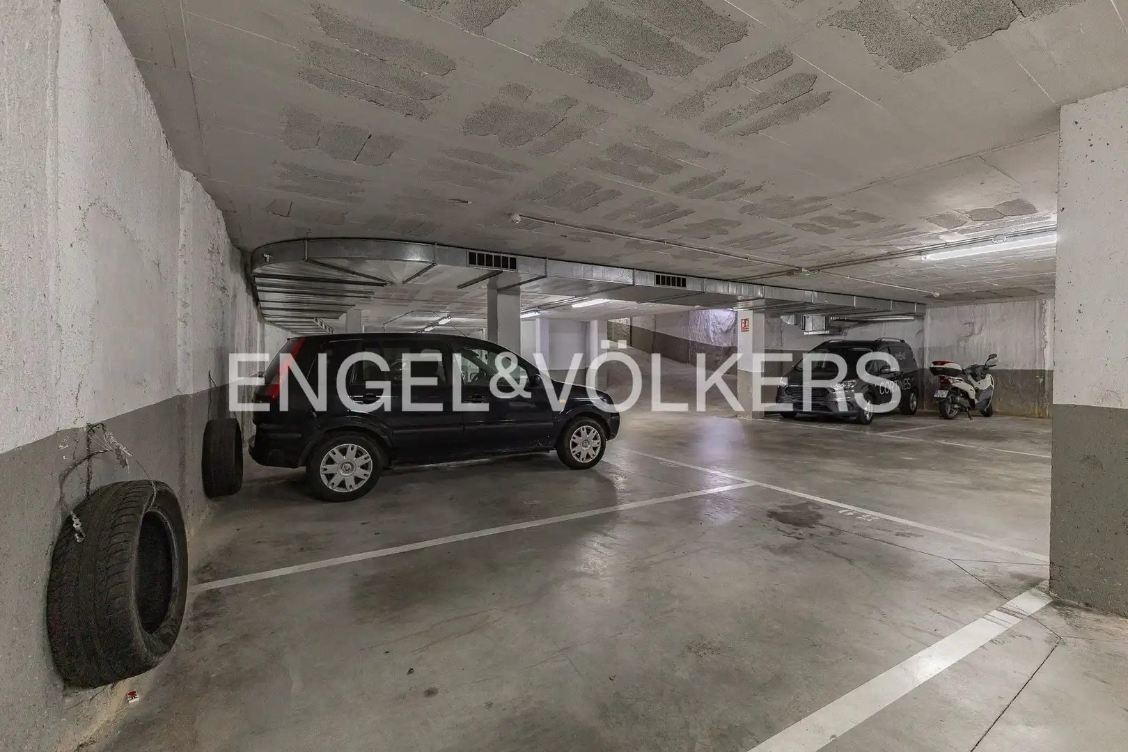 Parking de Piso en venta en Mataró con Aire acondicionado, Calefacción y Terraza