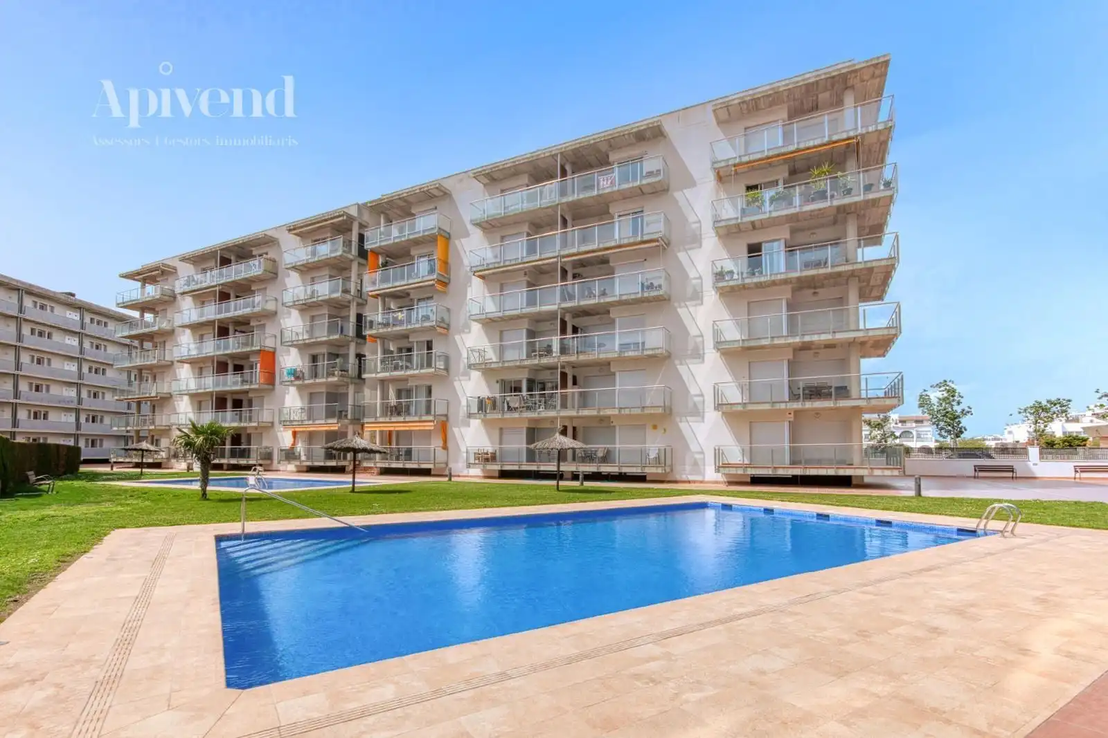 Piscina de Piso en venta en Roses con Aire acondicionado, Calefacción y Terraza