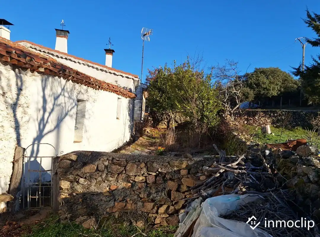 Finca rústica en venta en Membribe de la Sierra con Trastero