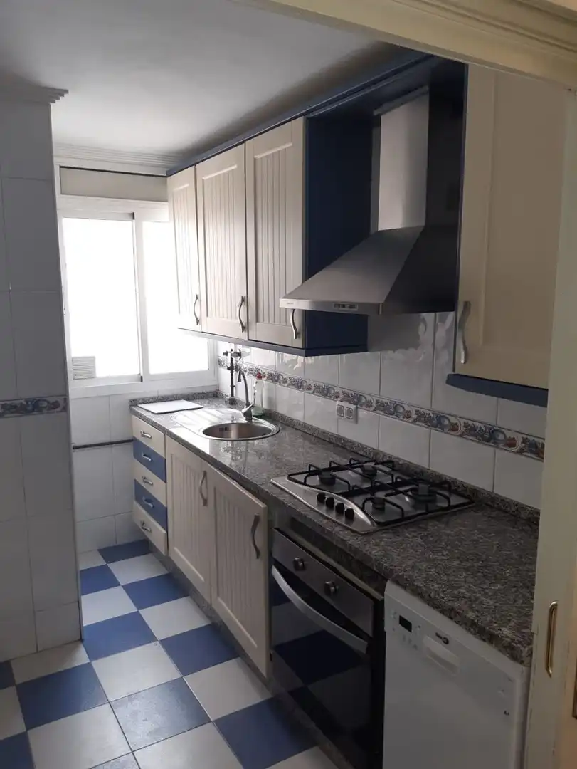 Cocina de Piso de alquiler en Sevilla con Aire acondicionado, Amueblado y Horno