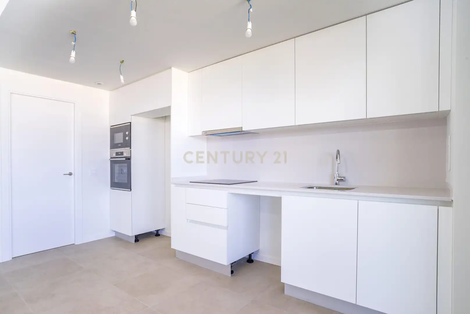 Kitchen of Flat for sale in Torremolinos  with Private garden, Storage room and Microwave