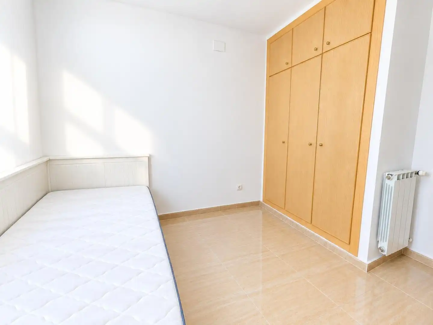 Semi-detached house with pool for sale in Pioz, imagen 30