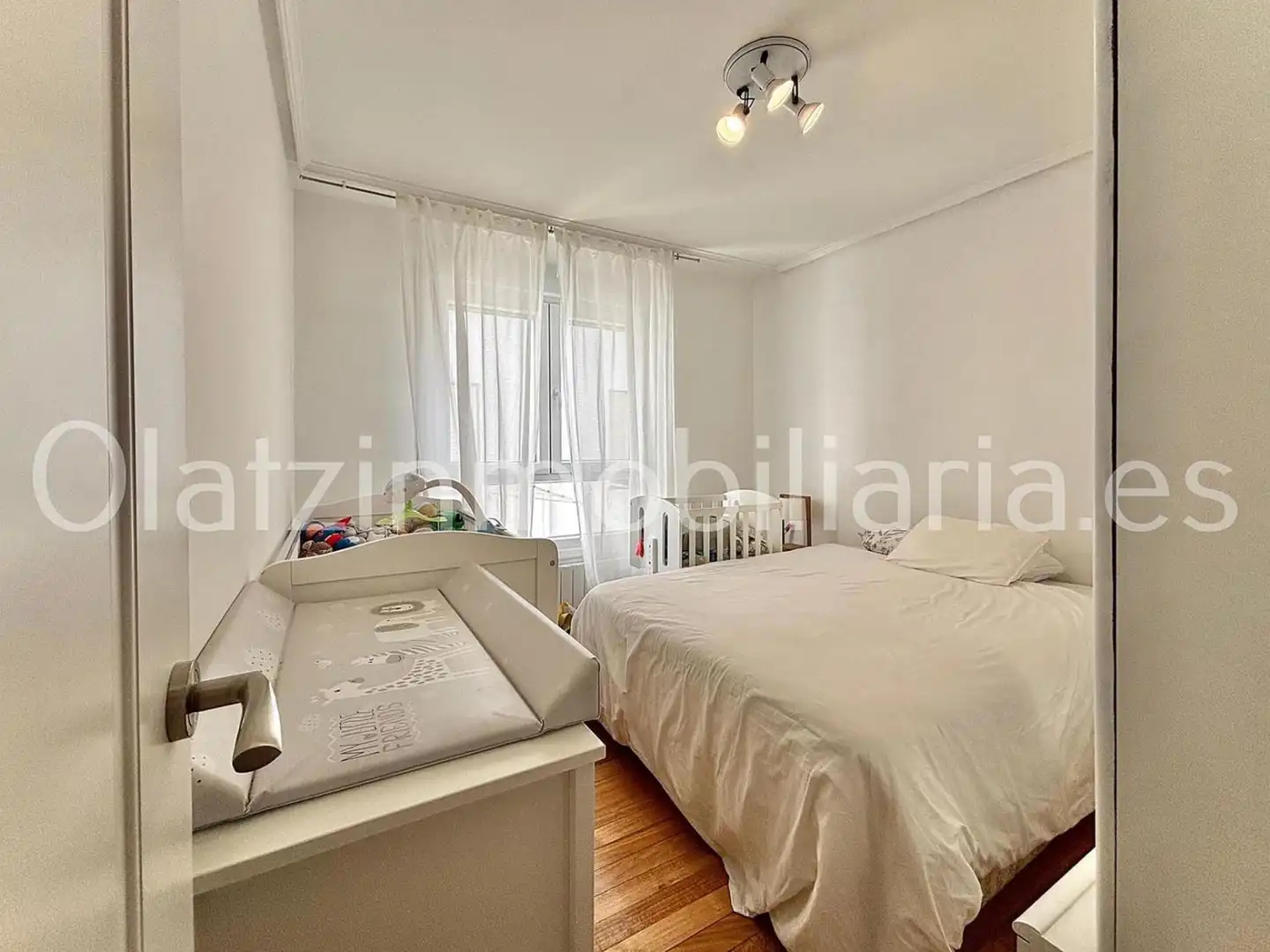Habitación de Piso en venta en Zalla  con Calefacción, Terraza y Trastero