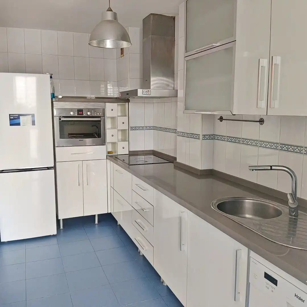 Cocina de Dúplex en venta en Coria del Río con Aire acondicionado, Calefacción y Trastero