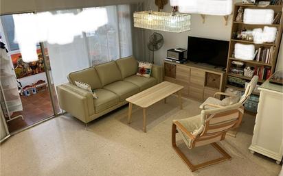 Sala d'estar de Dúplex en venda en Algeciras amb Terrassa i Moblat