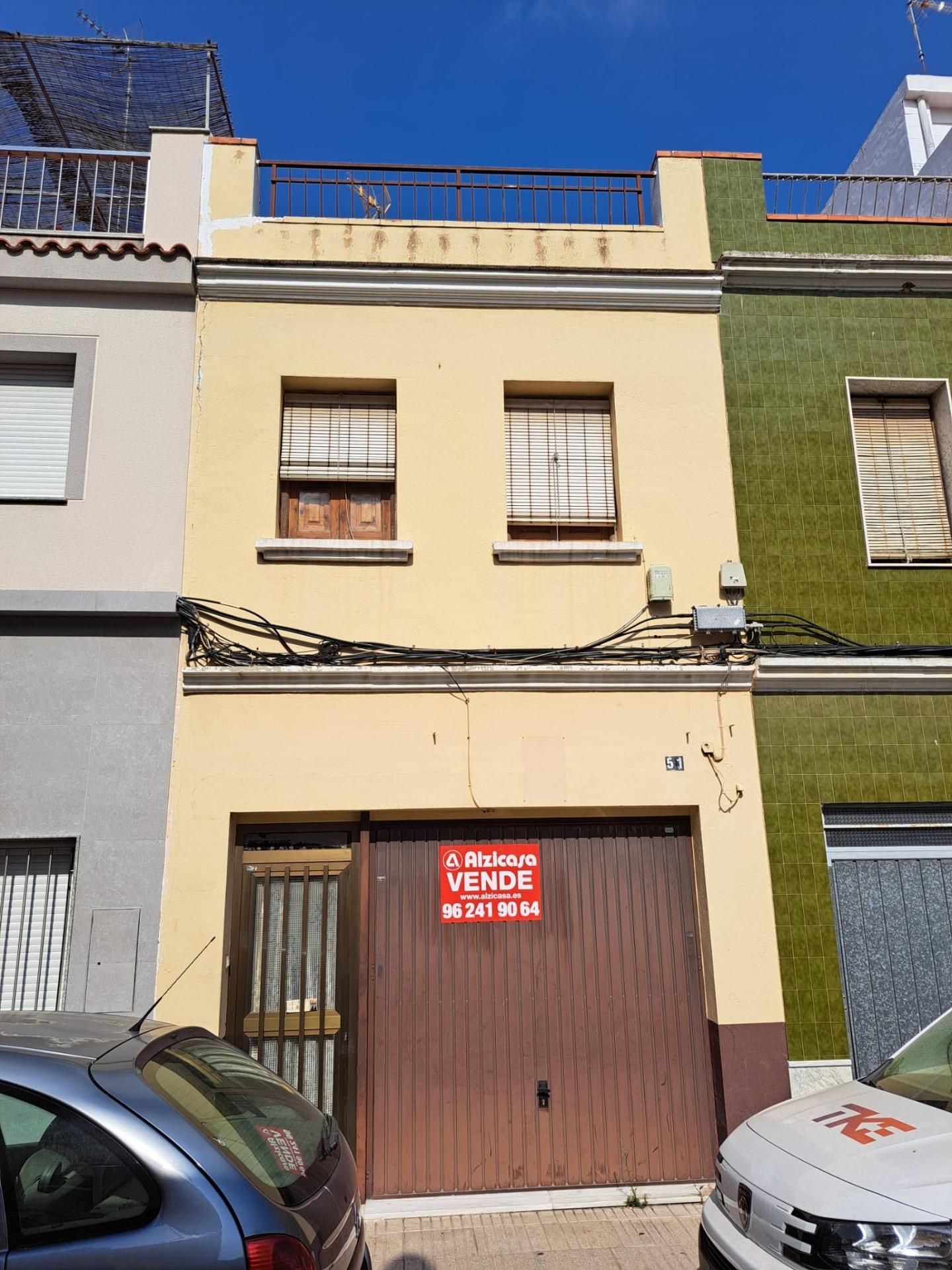 Exterior view of House or chalet for sale in Alzira  with Terrace