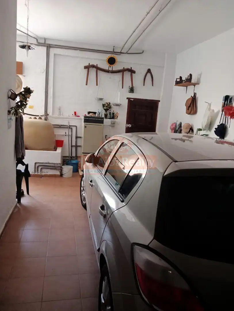 Aparcament de Casa o xalet en venda en Pozohondo amb Aire condicionat i Jardí privat