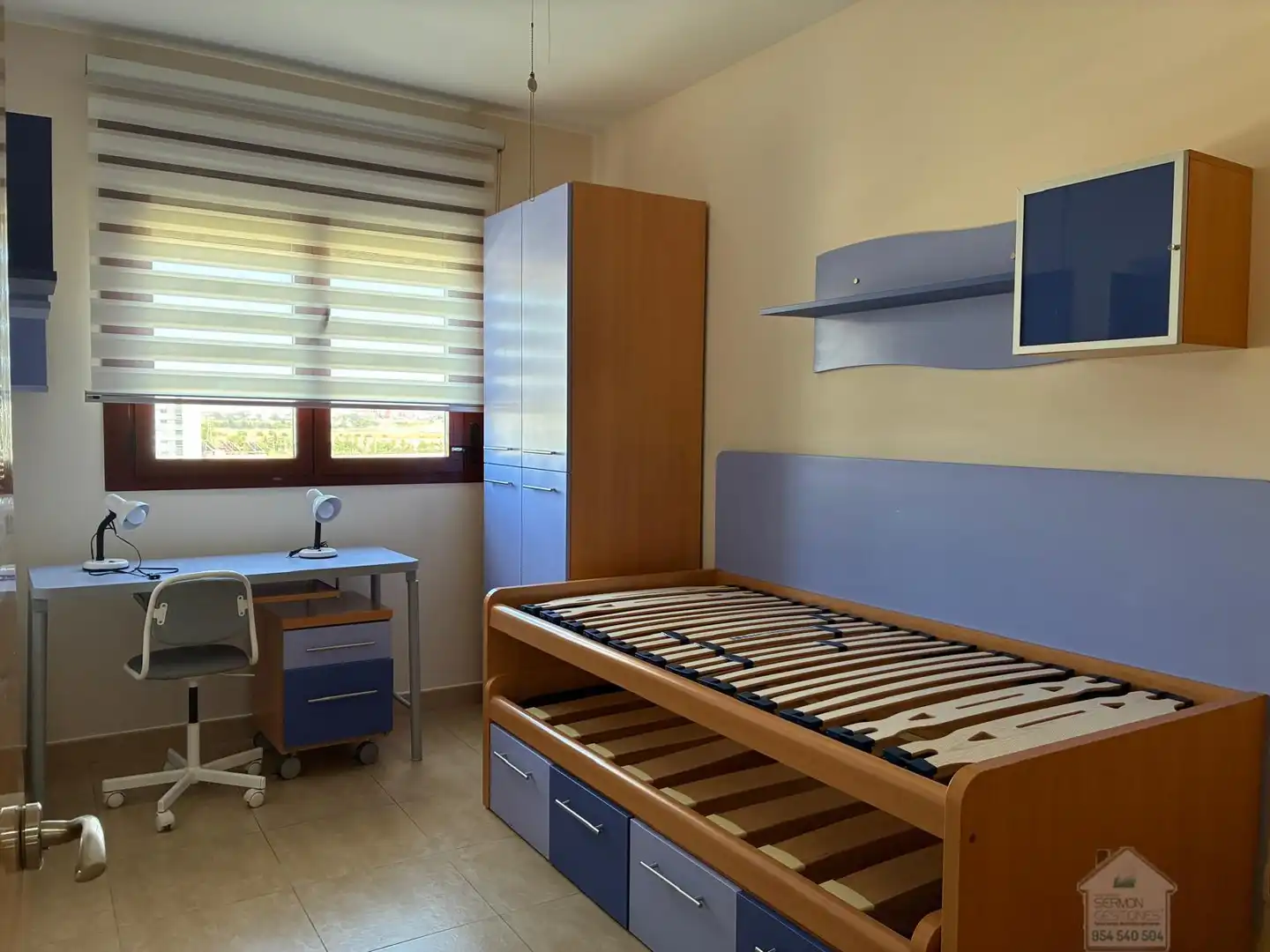 Habitación de Piso en venta en Sevilla con Aire acondicionado, Calefacción y Trastero