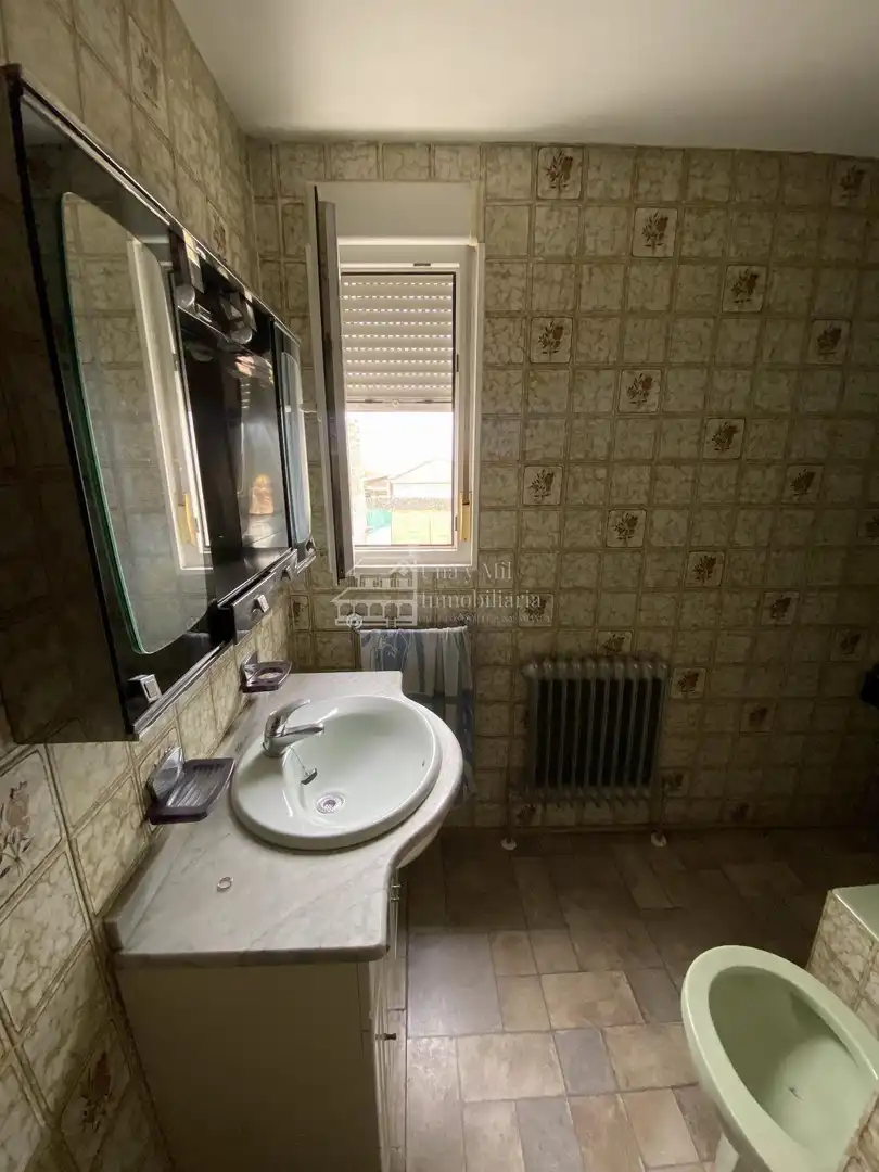 Baño de Piso en venta en Santibáñez de Béjar con Terraza