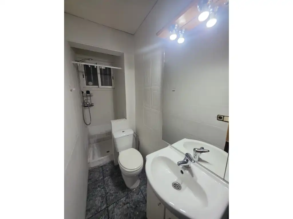 Bany de Estudi en venda en Barcelona